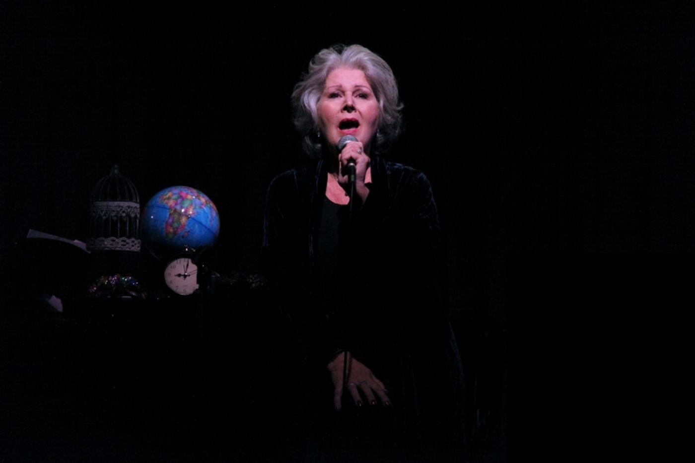 Review: Amy Beth Williams is, Herself, A THOUSAND BEAUTIFUL THINGS at Don't Tell Mama Review: Amy Beth Williams is, Herself, A THOUSAND BEAUTIFUL THINGS at Don't Tell Mama Image