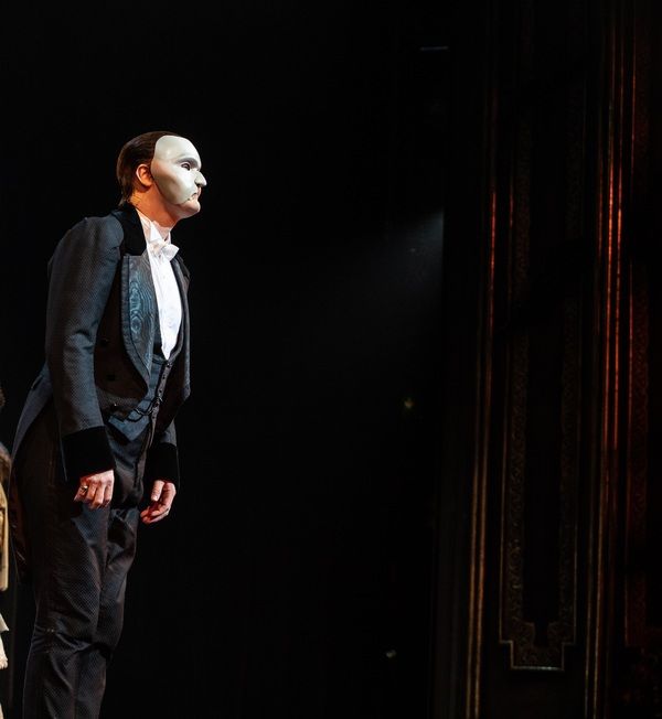 Photos: THE PHANTOM OF THE OPERA Celebrates 35th Anniversary in the UK! — photo 32 of 34