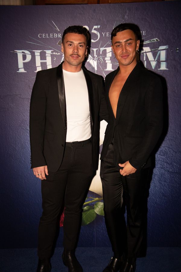 Photos: THE PHANTOM OF THE OPERA Celebrates 35th Anniversary in the UK! — photo 3 of 34
