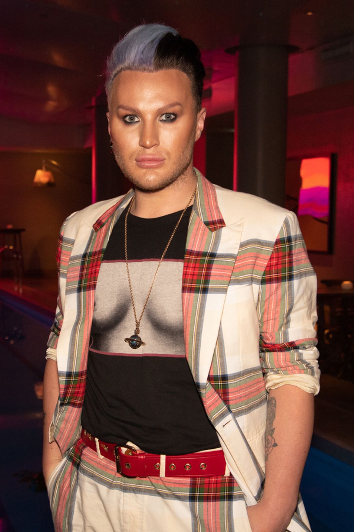 The Vivienne (aka James Lee Williams) at 