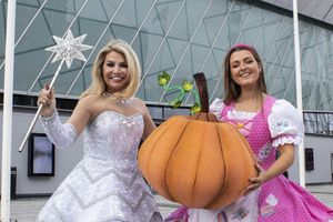 Shannon Flynn & Leanne Campbell Photo