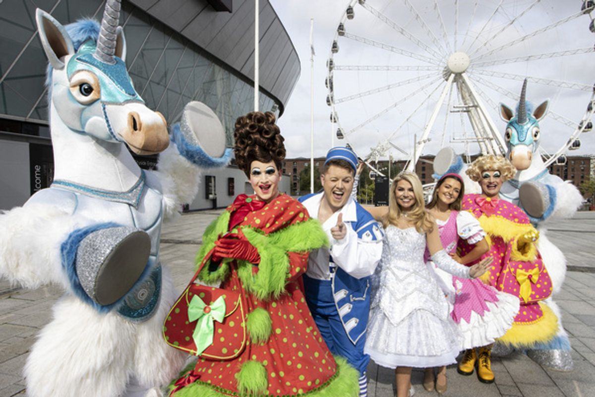 The Cast Of Cinderella  at 