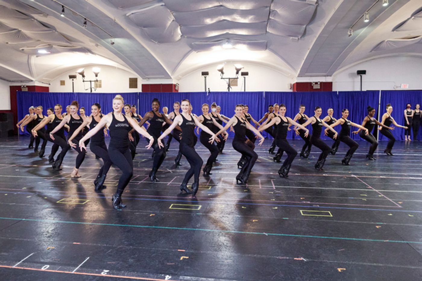 Photos: The Radio City Rockettes Rehearse For the 2021 CHRISTMAS SPECTACULAR  Image