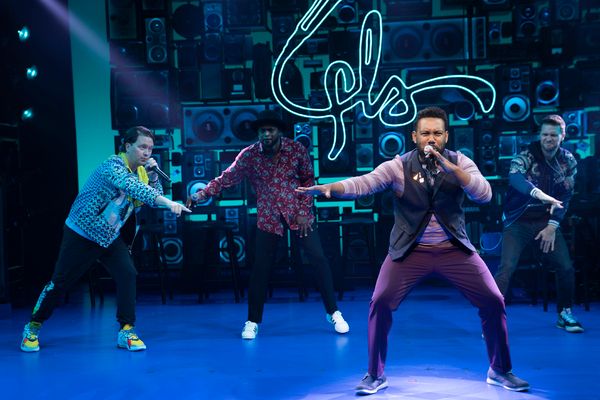 Chris Sullivan, Wayne Brady, Tarik Davis, and Andrew Bancroft Photo