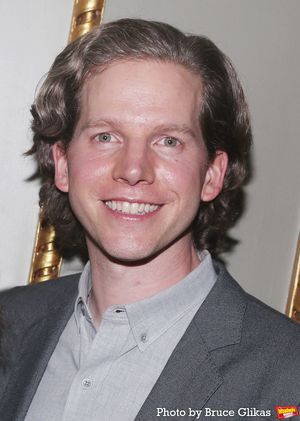 Stark Sands  Photo