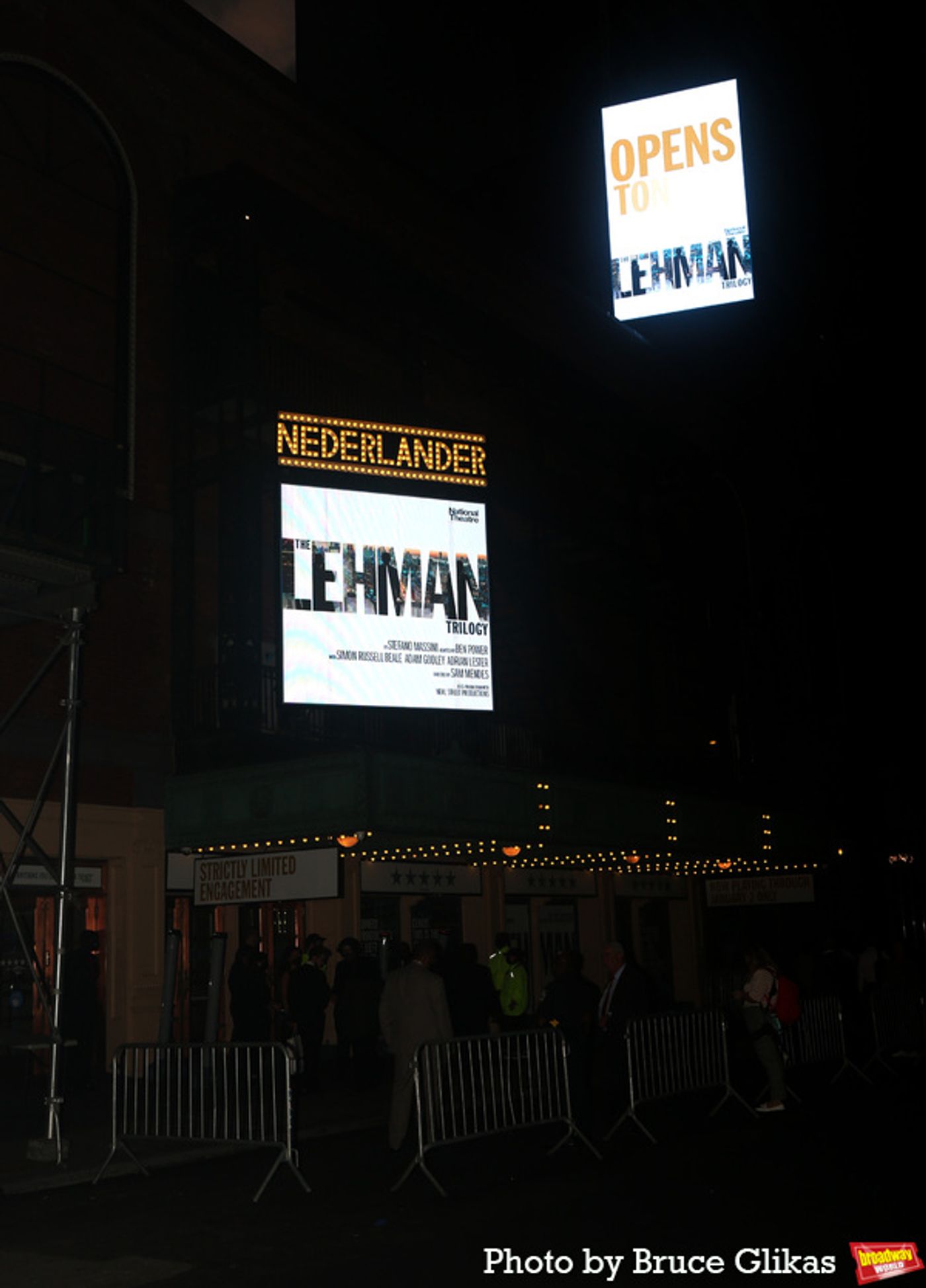 Photos: On the Opening Night Red Carpet at THE LEHMEN TRILOGY  Image