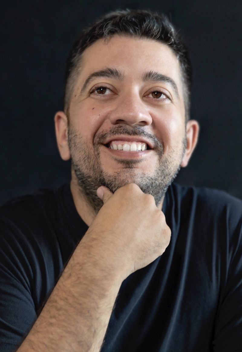 IG LIVE! Hablamos con Iván Macías, autor de EL MEDICO  Image