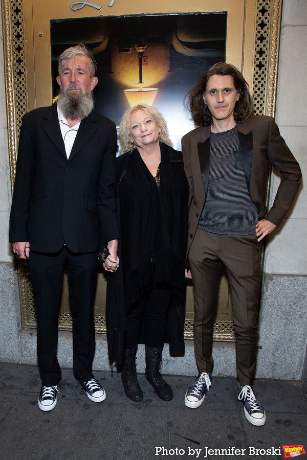 Photos: On the Red Carpet for Opening Night of DANA H. — photo 35 of 64