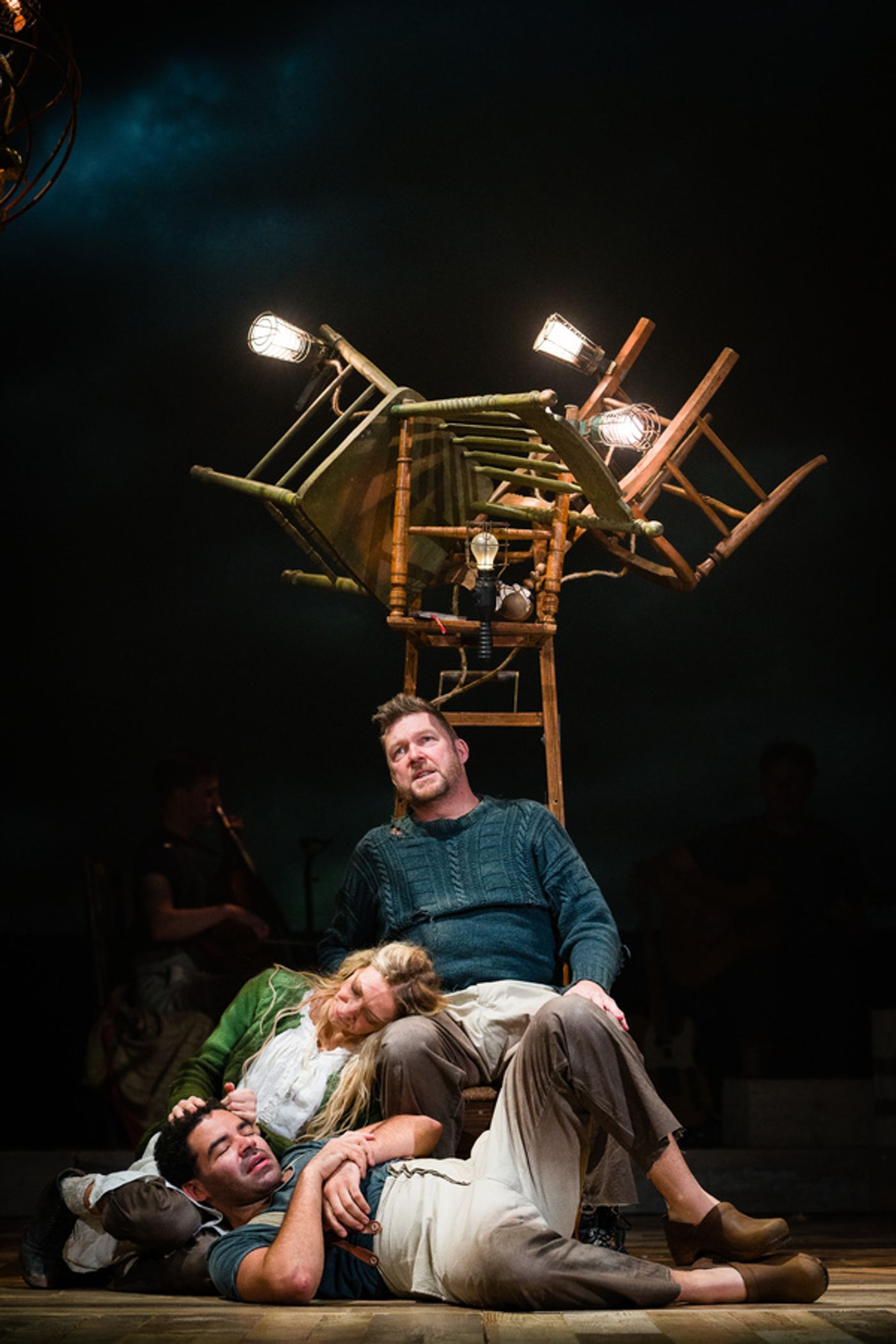 Photos: First Look at the UK Tour of WUTHERING HEIGHTS  Image