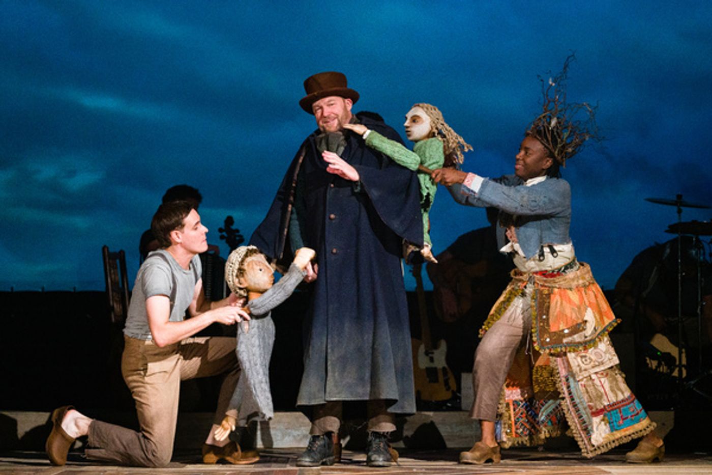 Photos: First Look at the UK Tour of WUTHERING HEIGHTS  Image