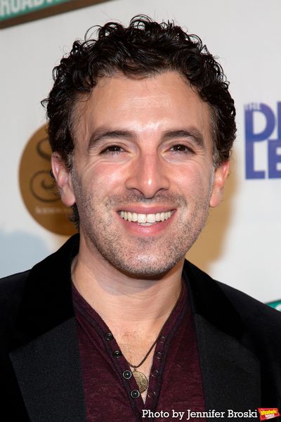 Jarrod Spector Photo