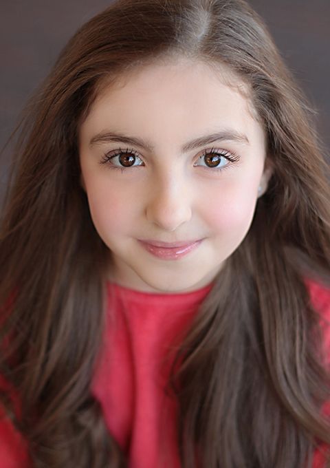 MRS. DOUBTFIRE Begins Previews Tonight on Broadway; Meet the Cast!  Image