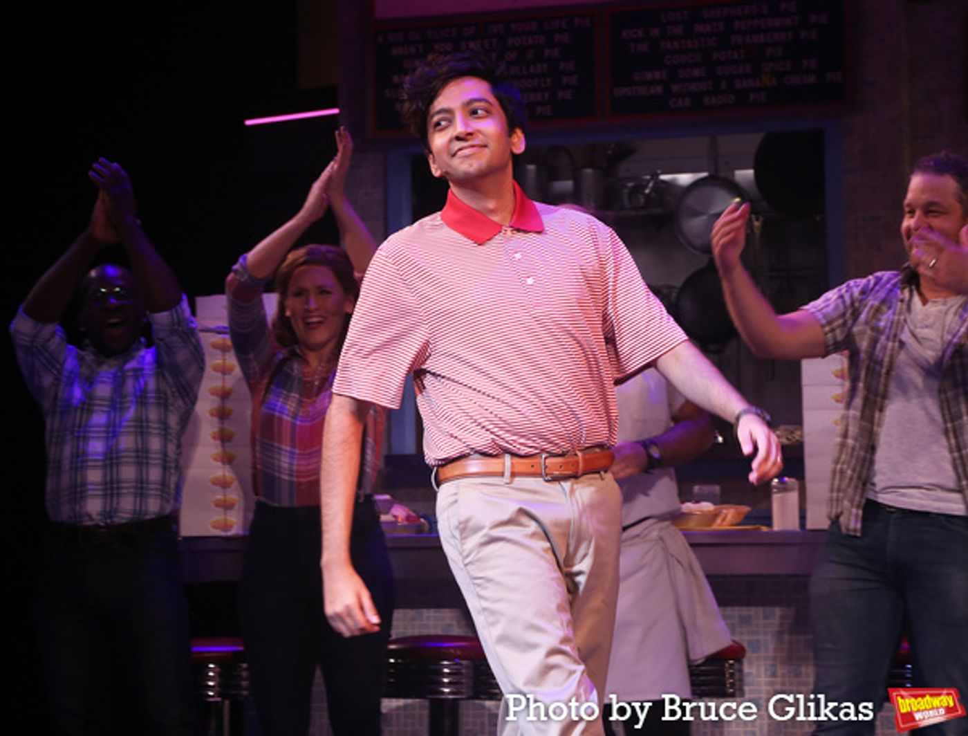 Photos: Jennifer Nettles, Erich Bergen, Nik Dodani and Ben Thompson Take First Bows in WAITRESS  Image