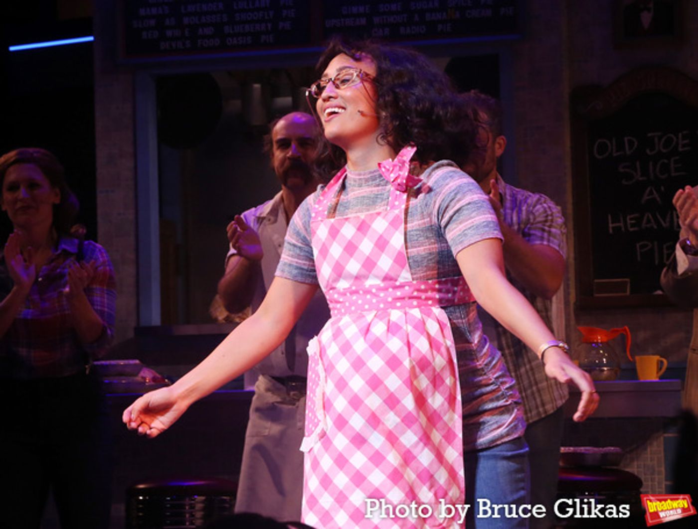Photos: Jennifer Nettles, Erich Bergen, Nik Dodani and Ben Thompson Take First Bows in WAITRESS  Image