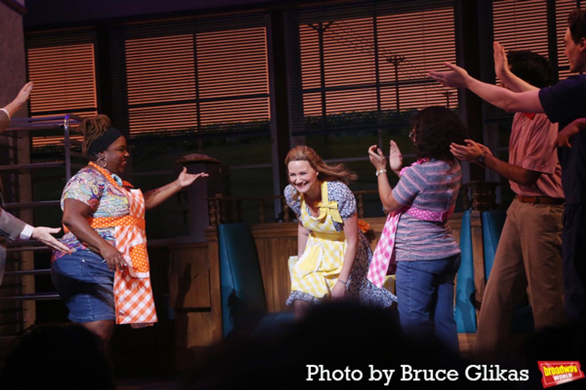 Jennifer Nettles and The Cast at 