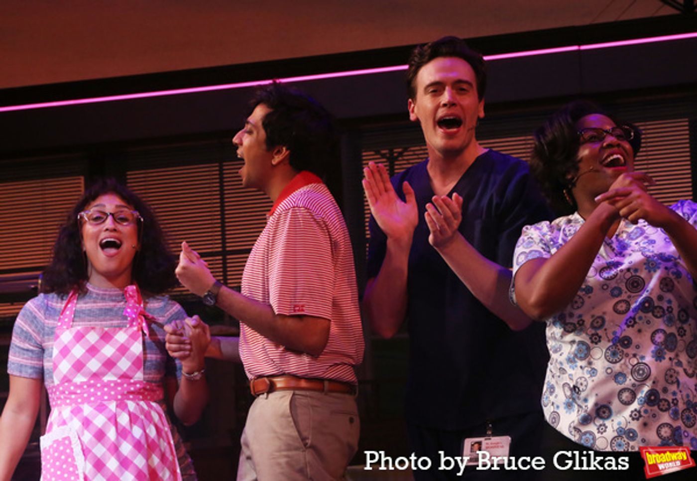 Photos: Jennifer Nettles, Erich Bergen, Nik Dodani and Ben Thompson Take First Bows in WAITRESS  Image