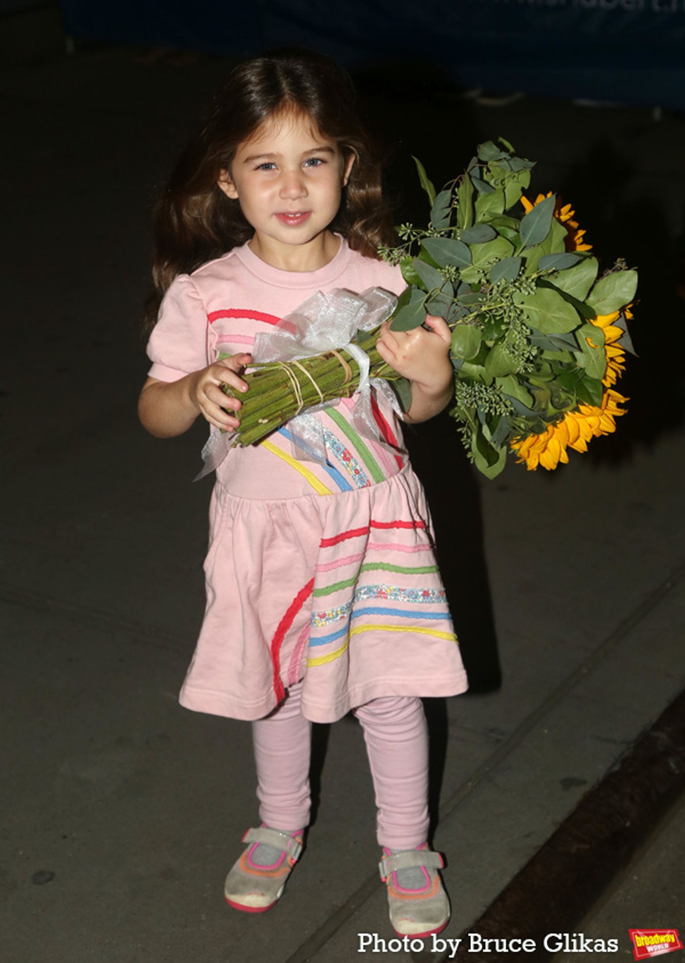 Photos: Jennifer Nettles, Erich Bergen, Nik Dodani and Ben Thompson Take First Bows in WAITRESS  Image
