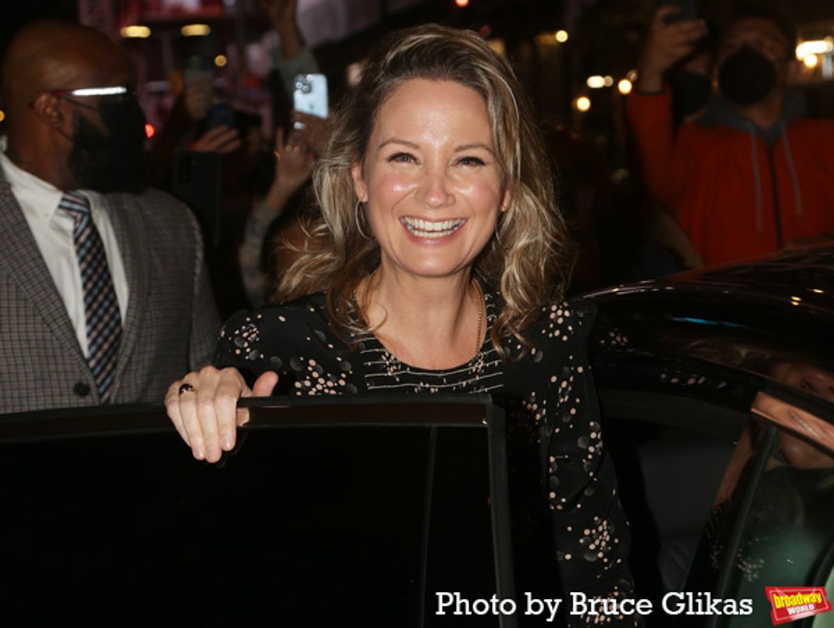 Jennifer Nettles  at 