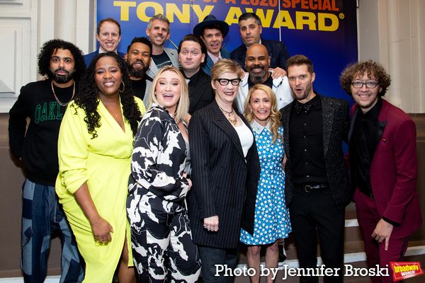 Jenny Steingart, Jill Furman, and the cast of FREESTYLE LOVE SUPREME Photo