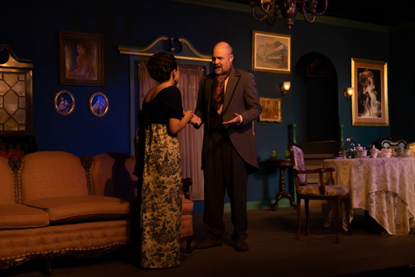 Photos: First look at Curtain Players' ANGEL STREET Photos: First look at Curtain Players' ANGEL STREET Image