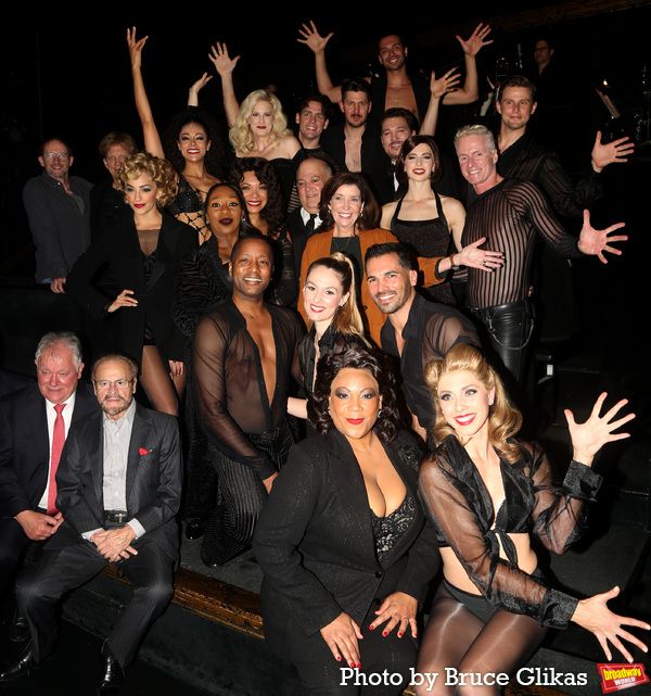 57th Governor of New York Kathy Hochul poses with the cast, Barry Weissler and Robert Photo