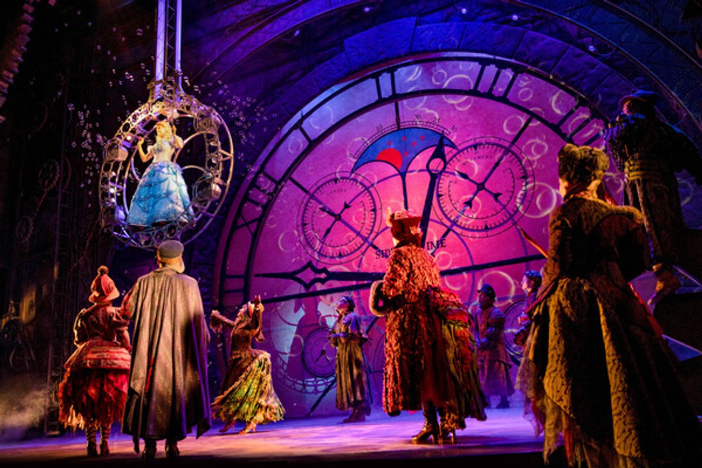 Photos/Video: West End Production of WICKED Extends Booking Through Sunday 27th November 2022  Image