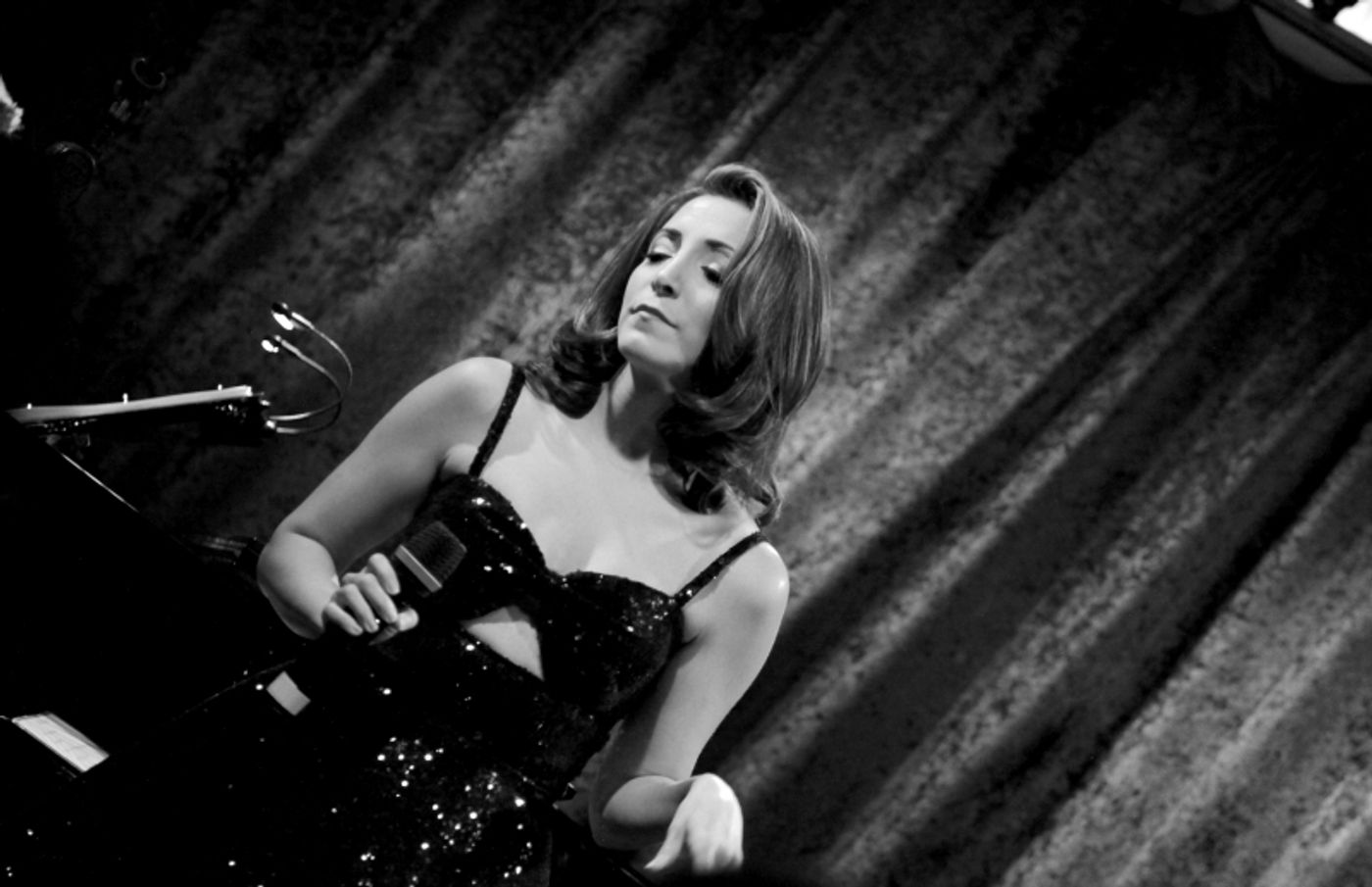 Photo Flash:  Christina Bianco Brings The Energy and The Characters To A LOT TO UNPACK at Birdland Theater  Image