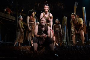 Jemima Brown, Ella Martine, Glenn Carter, Samantha Mercer, Yuki Abe, and Kayleigh McK Photo