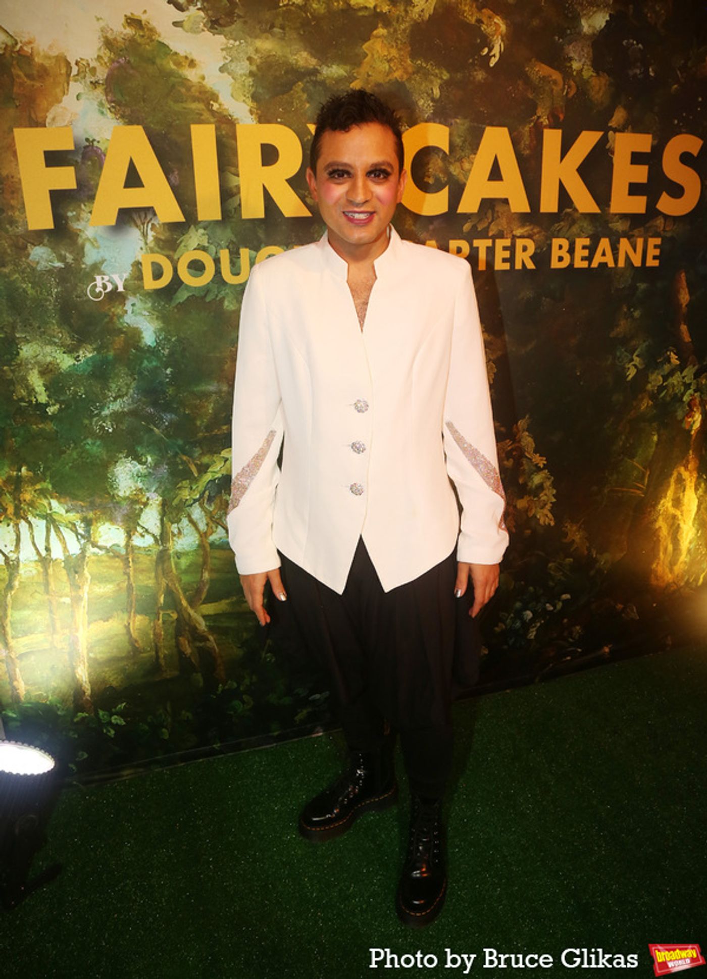Photos: FAIRYCAKES Celebrates Opening Night at the Greenwich House Theater  Image