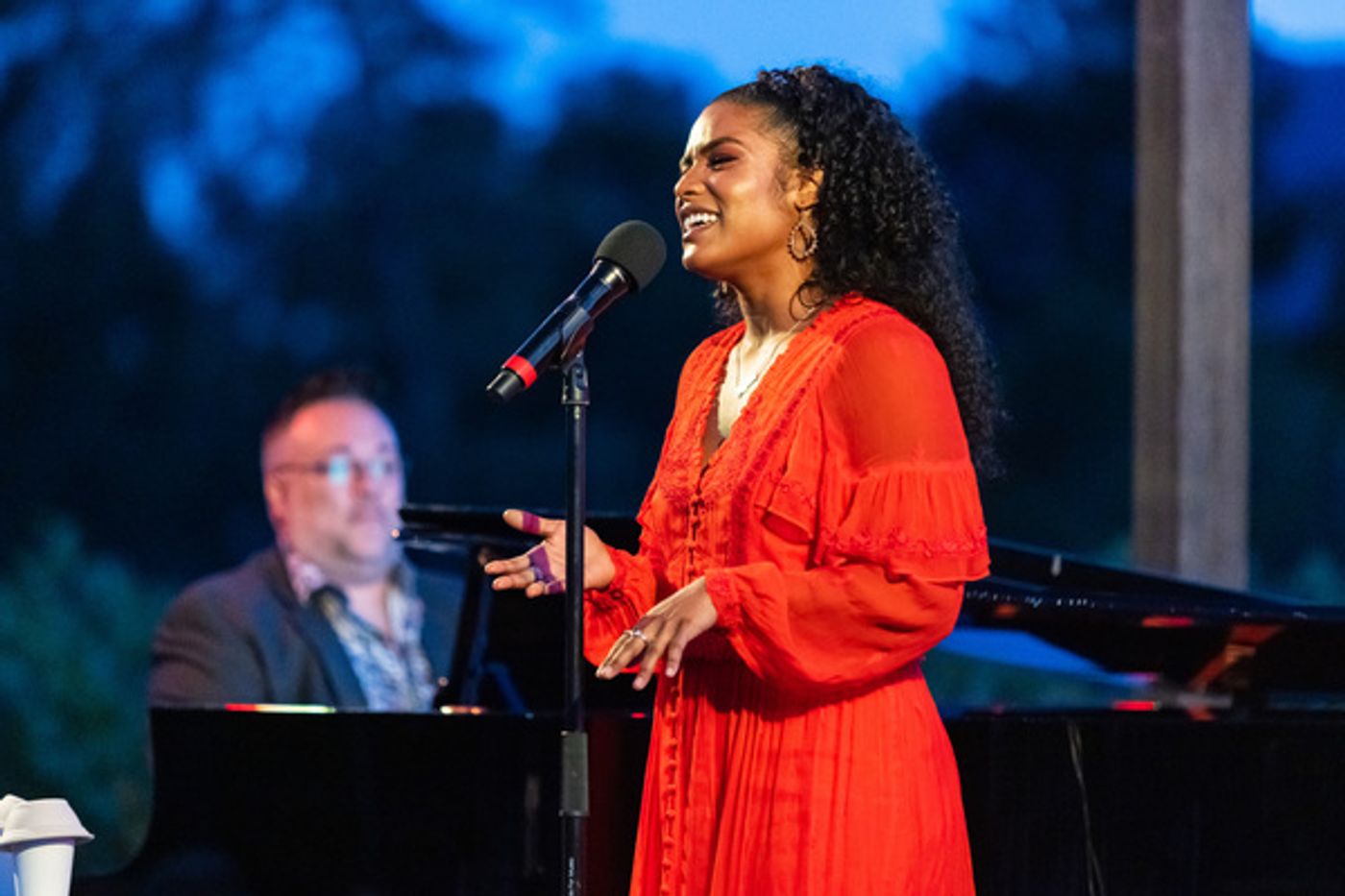 Photos: Beth Leavel and Taylor Iman Jones Perform at BROADWAY AND VINE  Image