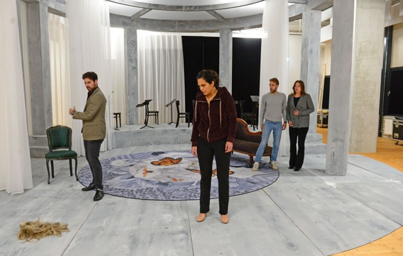 Feature: POCKETOPERA LA TRAVIATA: STERVEN AAN JE DIEPSTE WENS at Violetta Is In Het Concept Van Regisseur Dorike Van Genderen Een Trans Vrouw!  Image