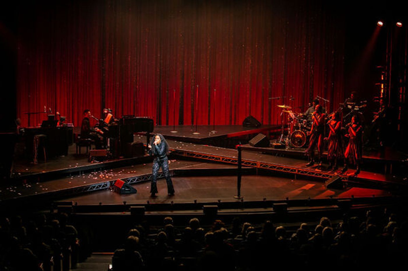 Exclusive: Get A First Look At Whitney White, Charlie Thurston, Phoenix Best & More In MACBETH IN STRIDE At A.R.T.  Image