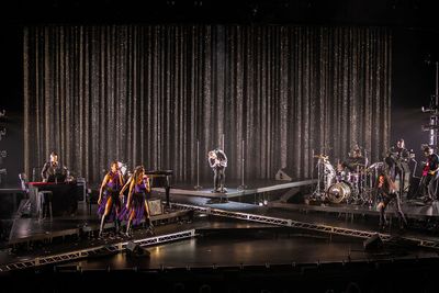 The company of Macbeth In Stride Photo