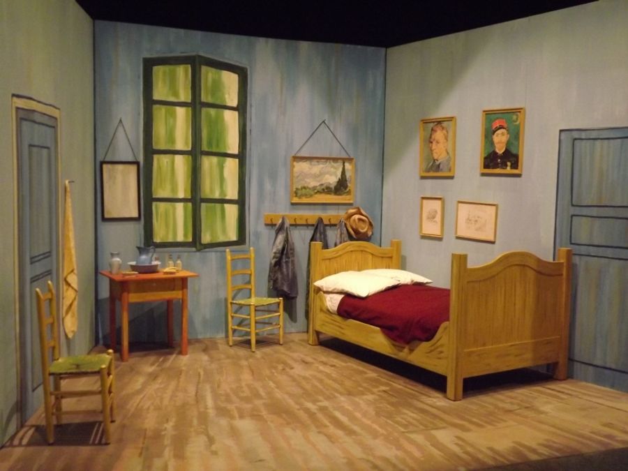 Feature: VAN GOGH ALIVE at Stalight Theatre Image