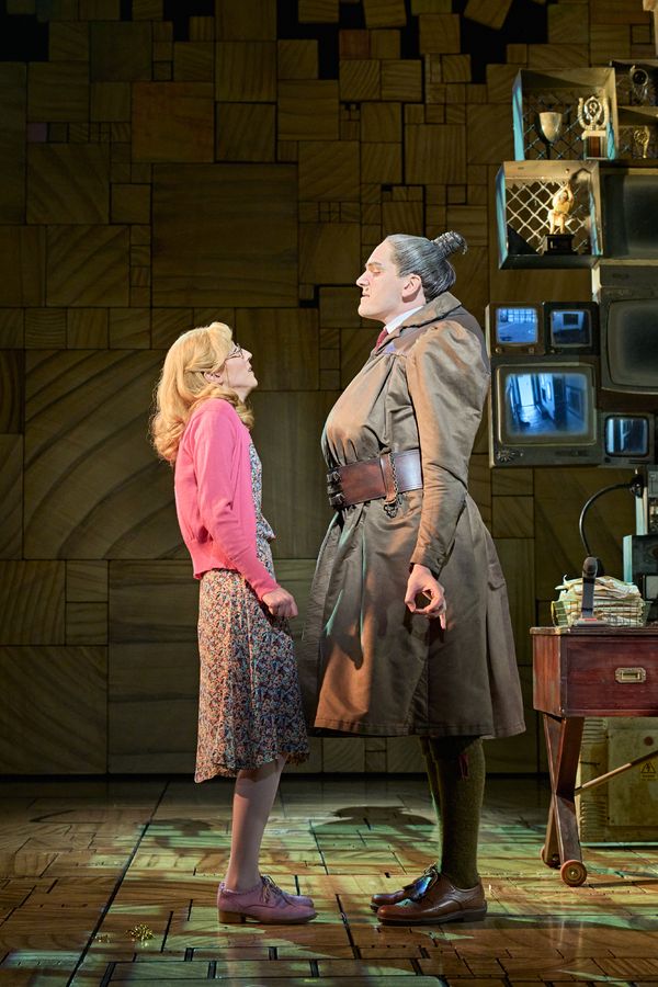 Photos: MATILDA THE MUSICAL Celebrates its 10th Birthday; All New Production Photos Released! — photo 3 of 22