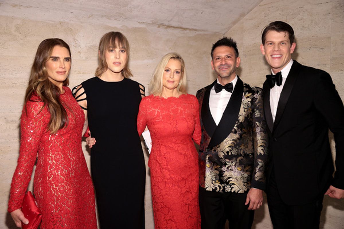 Brooke Shields, Tommy Dorfman, Ali Wentworth, Paul Arnhold and Wes Gordon at 