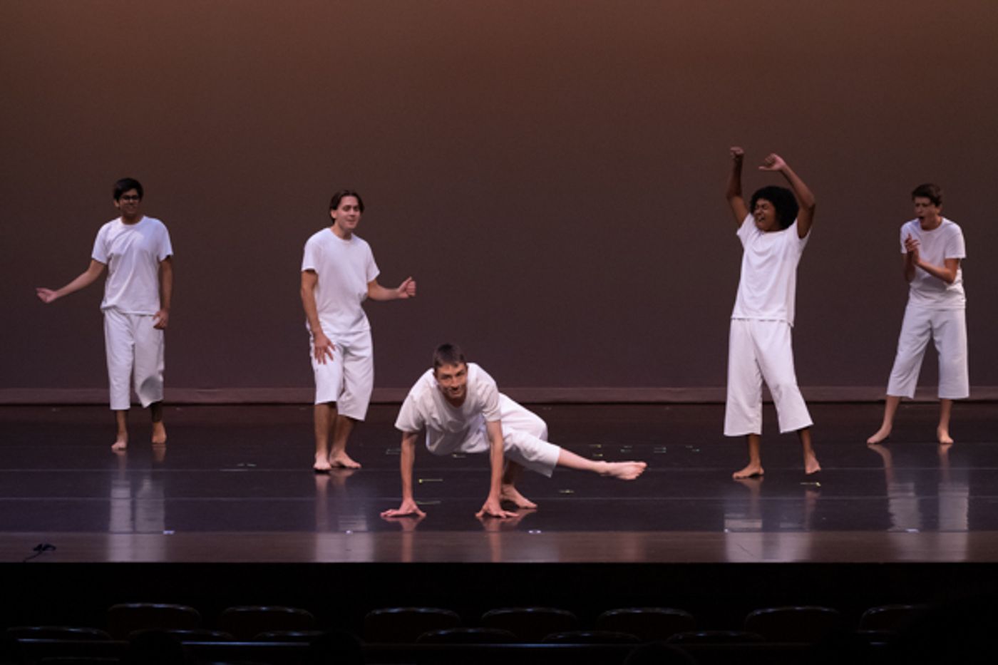 Photos: Inside New Vision Dance Co.'s RETROSPECTIVE III Photos: Inside New Vision Dance Co.'s RETROSPECTIVE III Image
