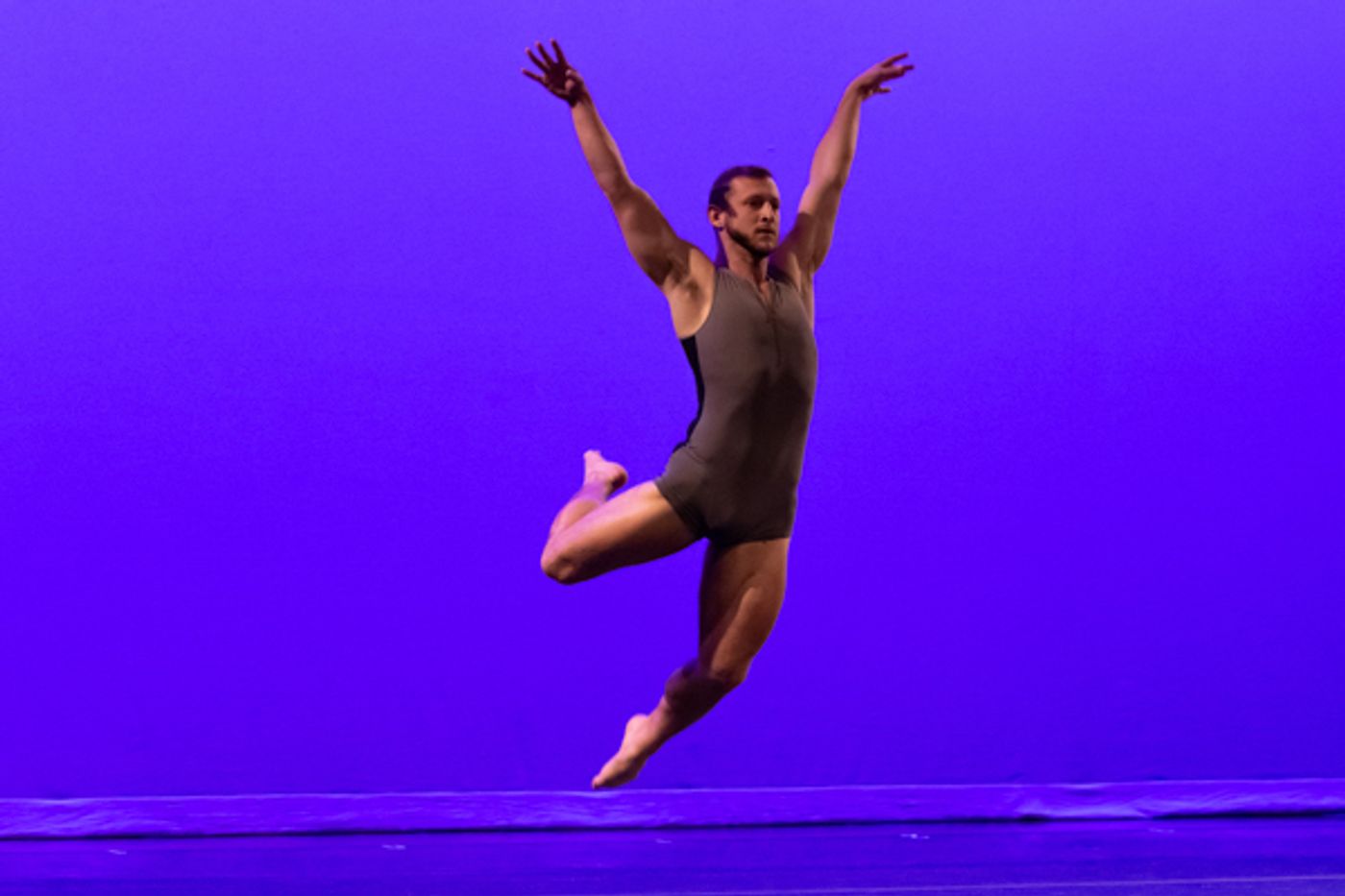 Photos: Inside New Vision Dance Co.'s RETROSPECTIVE III Photos: Inside New Vision Dance Co.'s RETROSPECTIVE III Image
