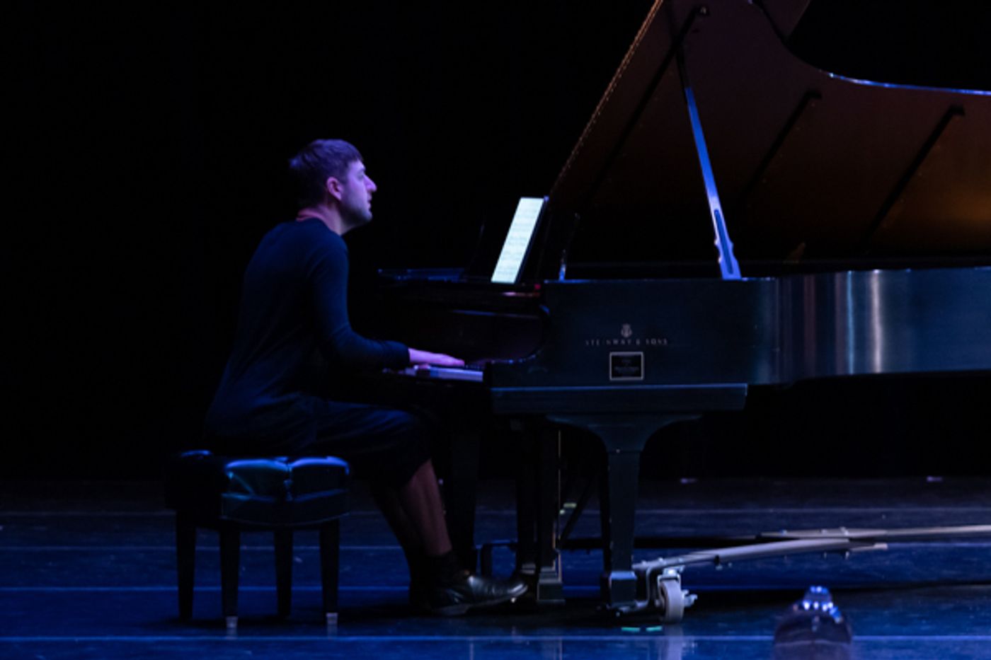 Photos: Inside New Vision Dance Co.'s RETROSPECTIVE III Photos: Inside New Vision Dance Co.'s RETROSPECTIVE III Image