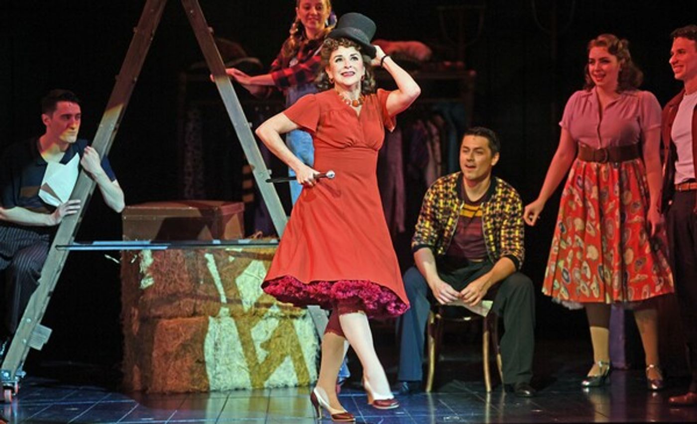 Photos: See Sally Ann Triplett, Emily Langham, Dan Burton & More in the WHITE CHRISTMAS UK Tour  Image