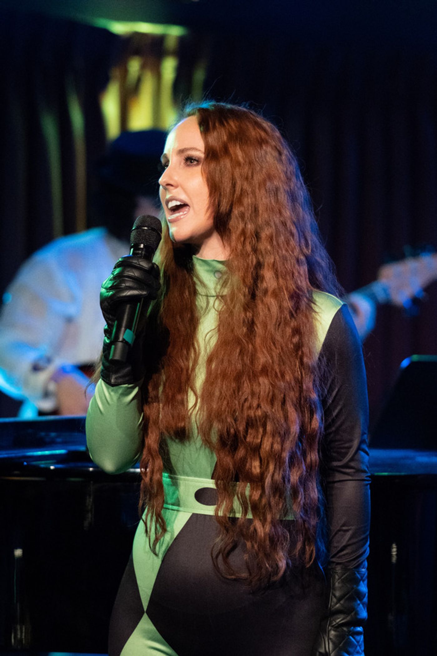 Photos: Quentin Garzón, Brittany Rodin & More Perform at GR42 SINGS DISNEY VILLAINS  Image