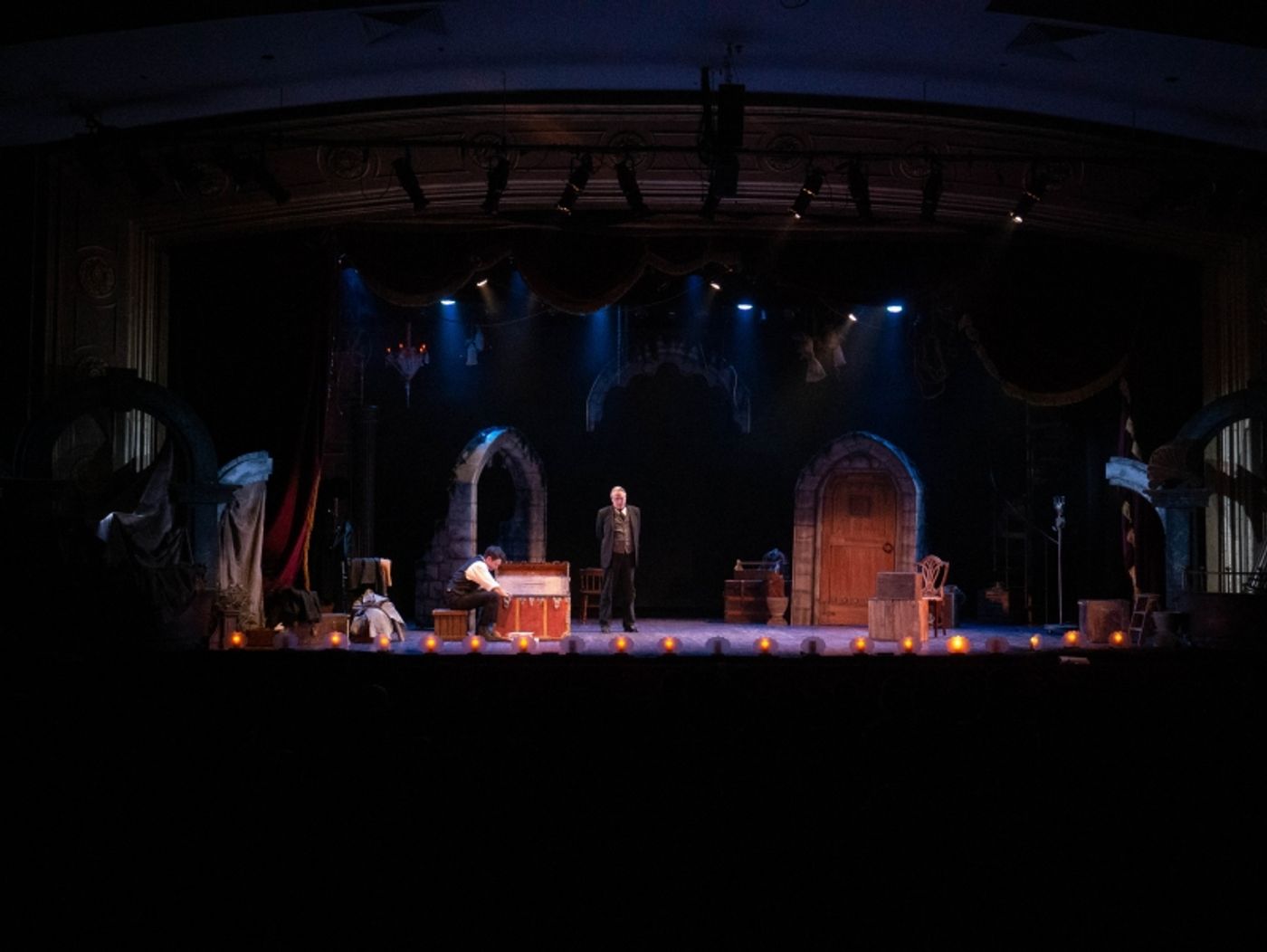 Review: THE WOMAN IN BLACK at Florida Repertory Theatre is Superbly Spooky Review: THE WOMAN IN BLACK at Florida Repertory Theatre is Superbly Spooky Image