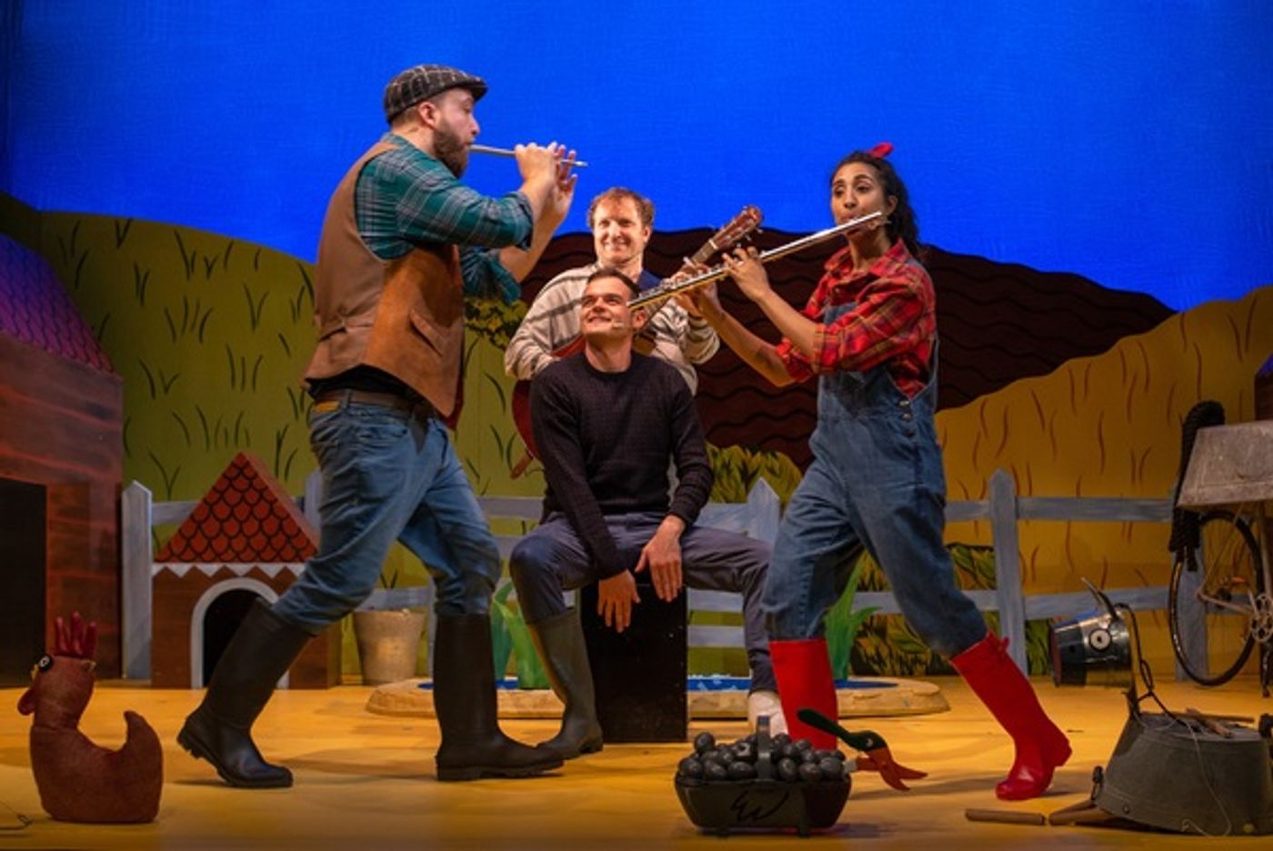 Photos: WHAT THE LADYBIRD HEARD to Open at Milton Keynes Theatre  Image