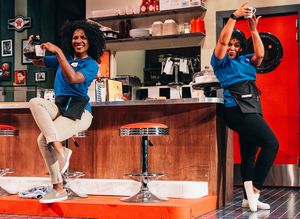 Billy Rude, Frederick Harris, Ian Paul Custer, Melanie Loren and Shantel Cribbs @ BroadwayWorld Billy Rude, Frederick Harris, Ian Paul Custer, Melanie Loren and Shantel Cribbs Photo