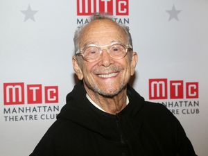 Joel Grey Photo