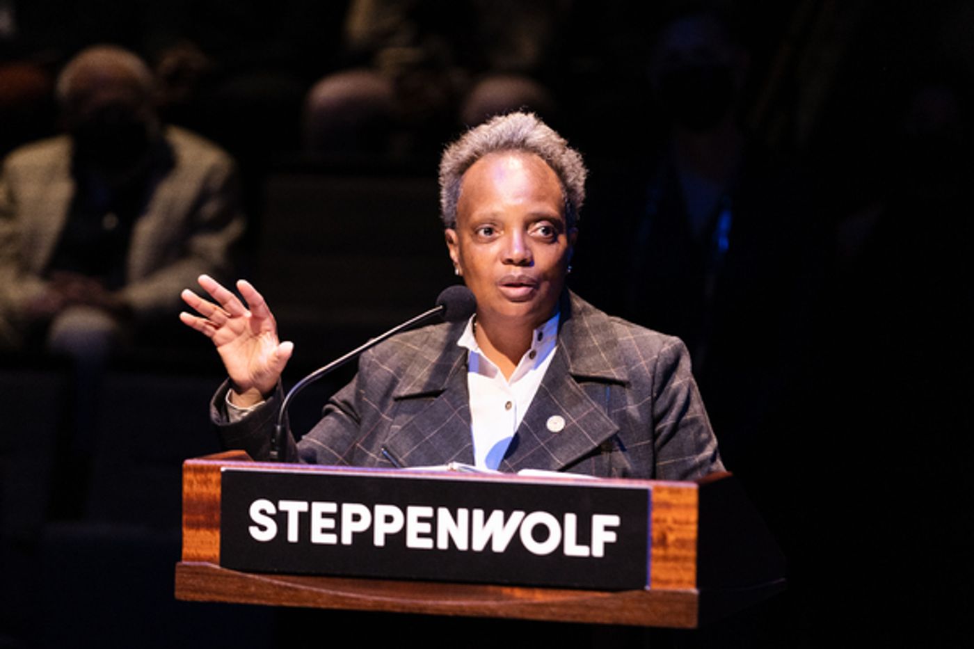 Photos: Governor JB Pritzker and Mayor Lori Lightfoot at Liz and Eric Lefkofsky Arts and Education Center Photos: Governor JB Pritzker and Mayor Lori Lightfoot at Liz and Eric Lefkofsky Arts and Education Center Image