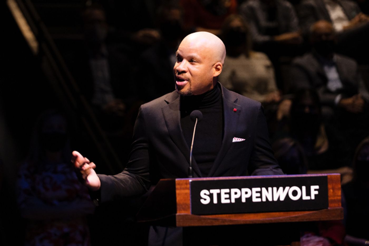 Photos: Governor JB Pritzker and Mayor Lori Lightfoot at Liz and Eric Lefkofsky Arts and Education Center  Image