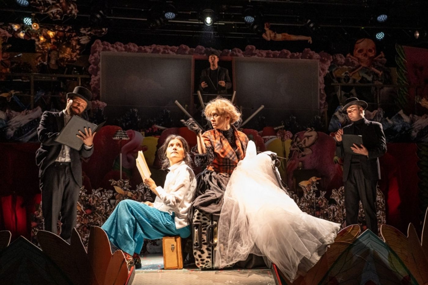 Review and Analysis: 1,718 words on LOU SALOME at KOM-Theatre  Image