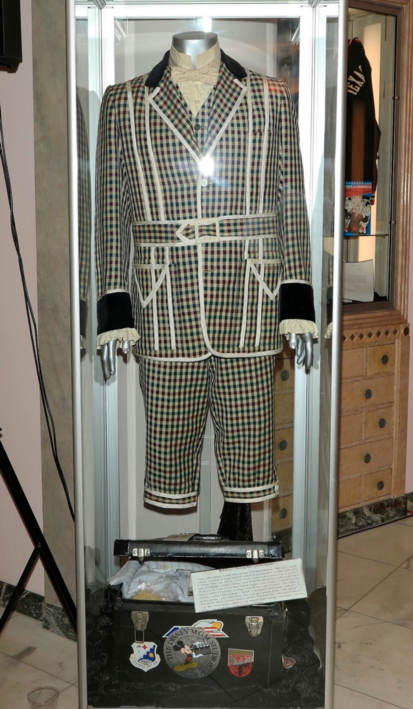 Photos: The Hollywood Museum Pays Homage To Bob Hope And The US Veterans Unable to be Saluted During The 75th Anniversary of WWII  Image