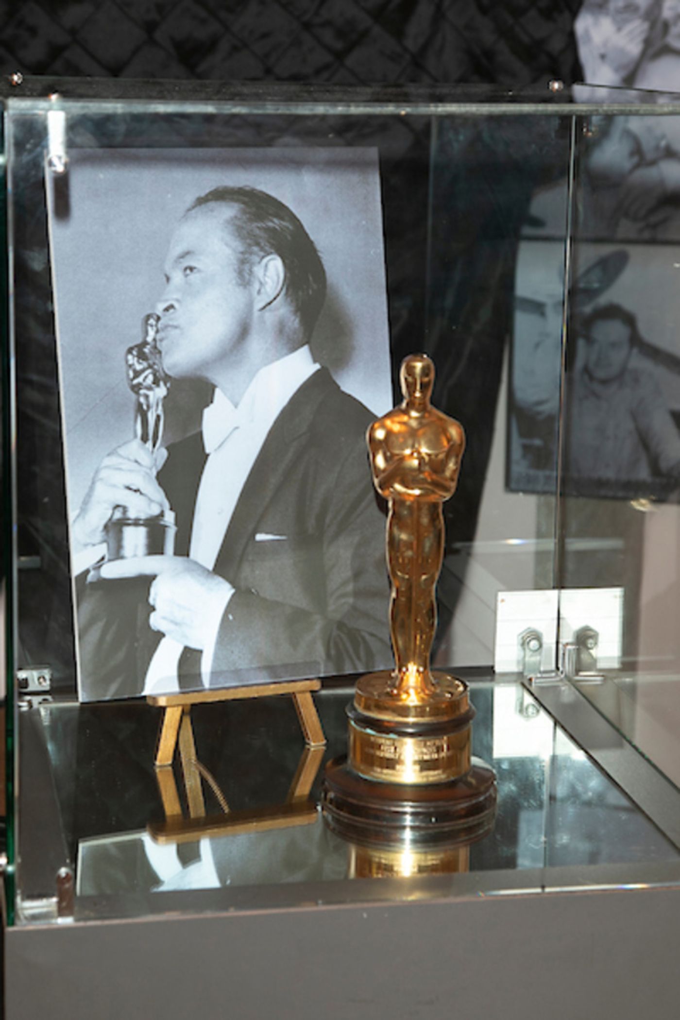 Photos: The Hollywood Museum Pays Homage To Bob Hope And The US Veterans Unable to be Saluted During The 75th Anniversary of WWII  Image